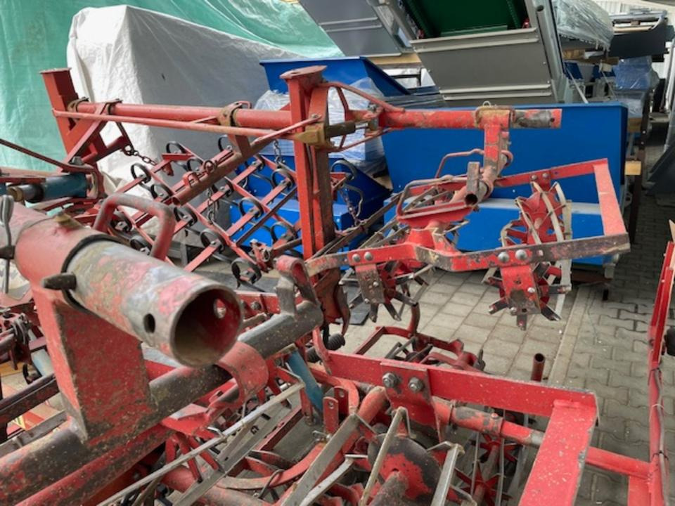 Saatbeetkombination Rau 440cm - Coltivatore: foto 4 Saatbeetkombination Rau 440cm - Coltivatore: foto 4