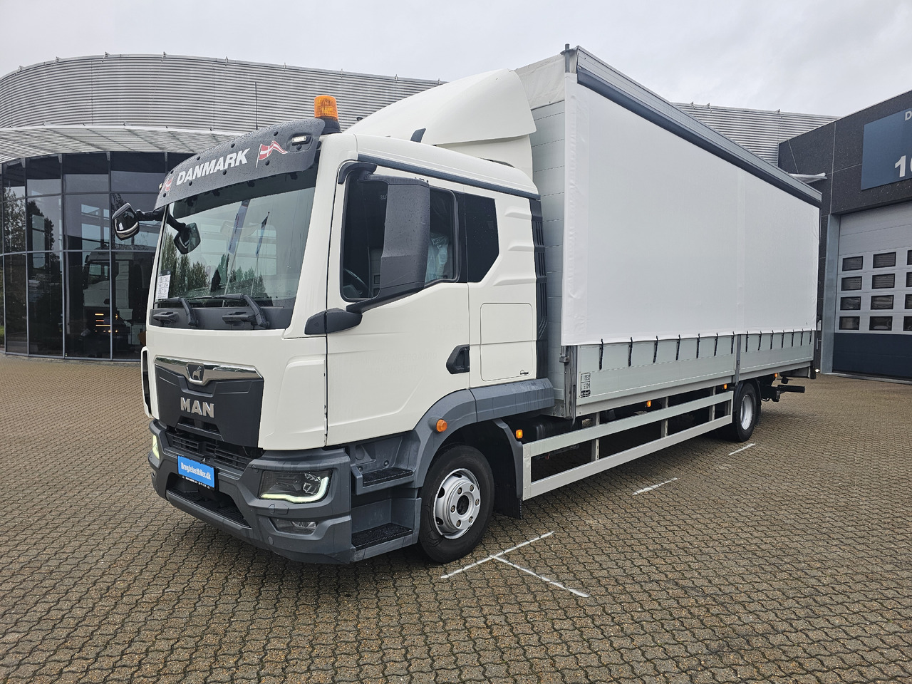 MAN TGL 12.250 - Camion centinato: foto 1 MAN TGL 12.250 - Camion centinato: foto 1
