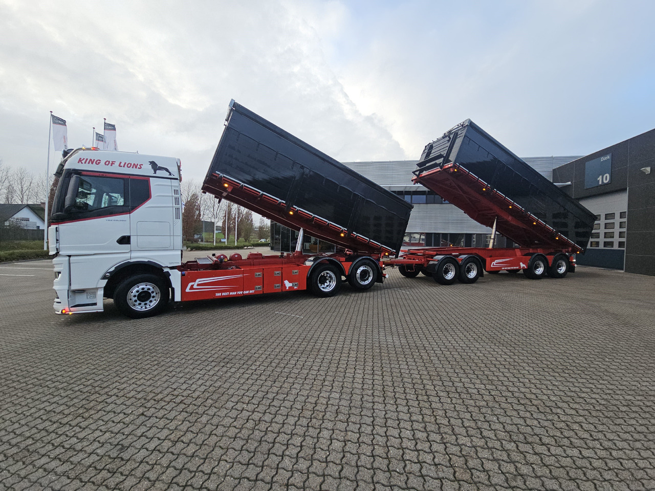 MAN TGX 26.580 Hængertræk - Autocarro ribaltabile: foto 2 MAN TGX 26.580 Hængertræk - Autocarro ribaltabile: foto 2
