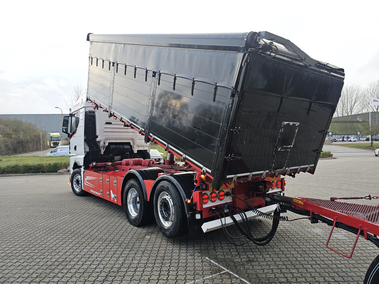 MAN TGX 26.580 Hængertræk - Autocarro ribaltabile: foto 3 MAN TGX 26.580 Hængertræk - Autocarro ribaltabile: foto 3