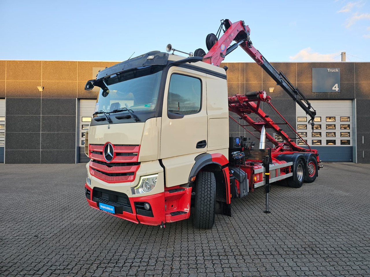 Mercedes Benz Actros 2545 - Autocarro portacontainer/ Caisse interchangeable, Camion con gru: foto 1 Mercedes Benz Actros 2545 - Autocarro portacontainer/ Caisse interchangeable, Camion con gru: foto 1