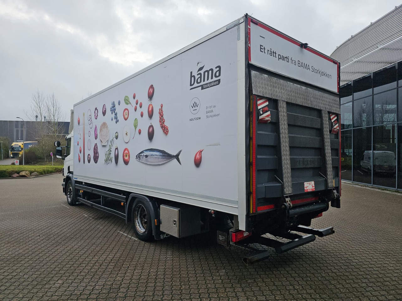 Scania P280 - Autocarro frigorifero: foto 4 Scania P280 - Autocarro frigorifero: foto 4