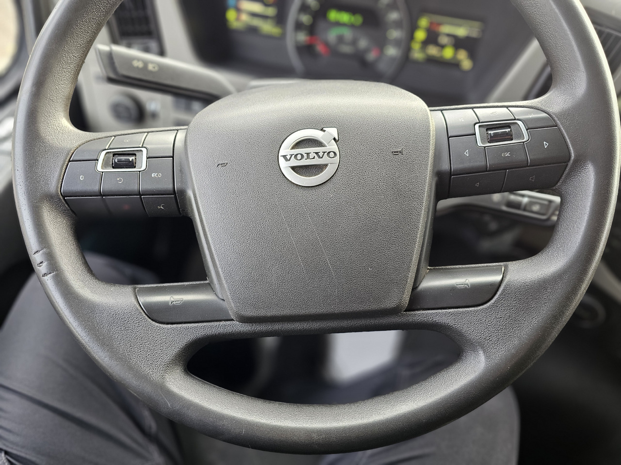 Autocarro frigorifero Volvo FM330: foto 32