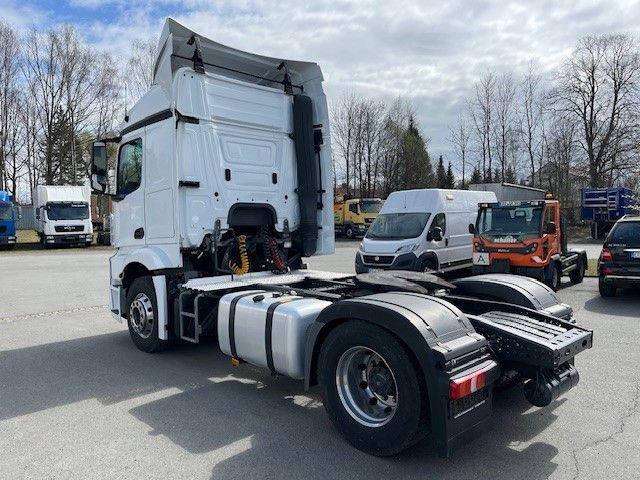 Mercedes-Benz Actros 1845 Sattelzugmaschine TOP gepflegt! Mercedes-Benz Actros 1845 Sattelzugmaschine TOP gepflegt! - Trattore stradale: foto 5 Mercedes-Benz Actros 1845 Sattelzugmaschine TOP gepflegt! Mercedes-Benz Actros 1845 Sattelzugmaschine TOP gepflegt! - Trattore stradale: foto 5