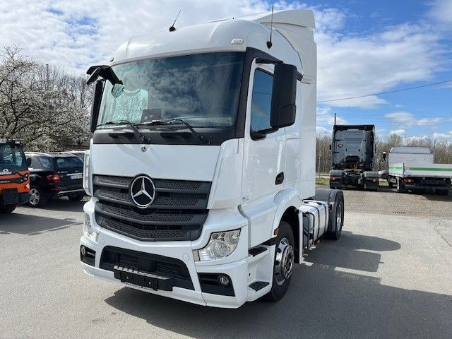 Mercedes-Benz Actros 1845 Sattelzugmaschine TOP gepflegt! Mercedes-Benz Actros 1845 Sattelzugmaschine TOP gepflegt! - Trattore stradale: foto 1 Mercedes-Benz Actros 1845 Sattelzugmaschine TOP gepflegt! Mercedes-Benz Actros 1845 Sattelzugmaschine TOP gepflegt! - Trattore stradale: foto 1