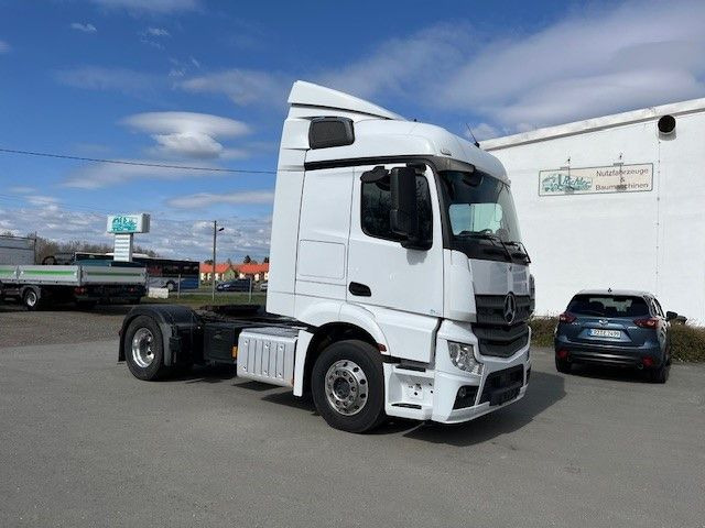 Mercedes-Benz Actros 1845 Sattelzugmaschine TOP gepflegt! Mercedes-Benz Actros 1845 Sattelzugmaschine TOP gepflegt! - Trattore stradale: foto 3 Mercedes-Benz Actros 1845 Sattelzugmaschine TOP gepflegt! Mercedes-Benz Actros 1845 Sattelzugmaschine TOP gepflegt! - Trattore stradale: foto 3