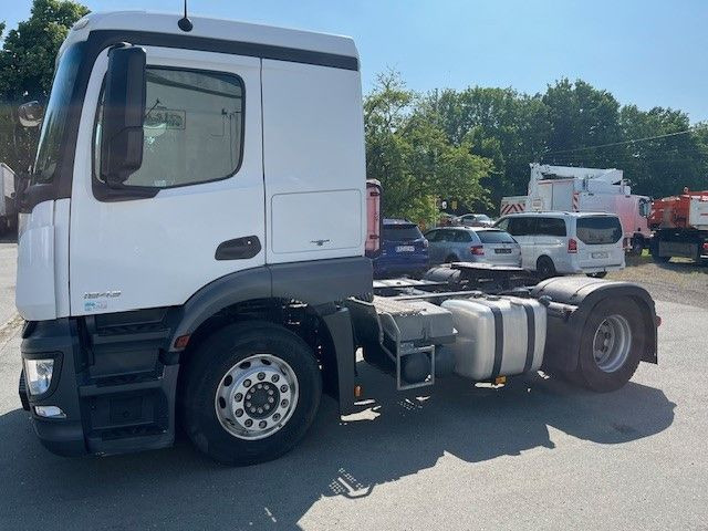 Mercedes-Benz Actros MB 1843 Kipphyd. vorbereitung und ADR - Trattore stradale: foto 4 Mercedes-Benz Actros MB 1843 Kipphyd. vorbereitung und ADR - Trattore stradale: foto 4
