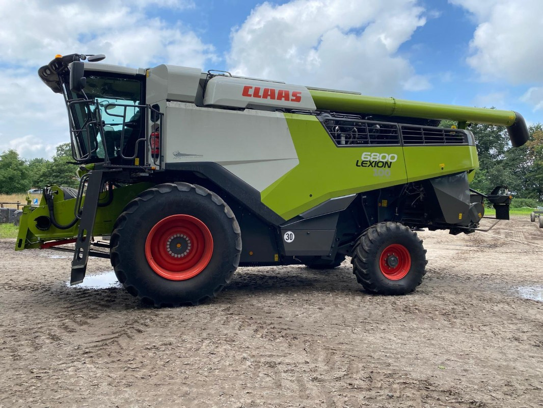 CLAAS Lexion 6800 mit Vario 930 Schneidwerk - Mietitrebbia: foto 2 CLAAS Lexion 6800 mit Vario 930 Schneidwerk - Mietitrebbia: foto 2