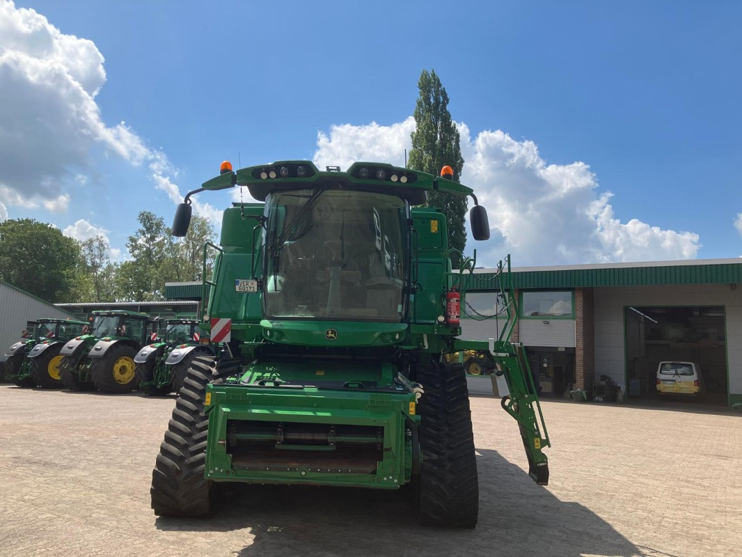 John Deere T670 - Mietitrebbia: foto 3 John Deere T670 - Mietitrebbia: foto 3