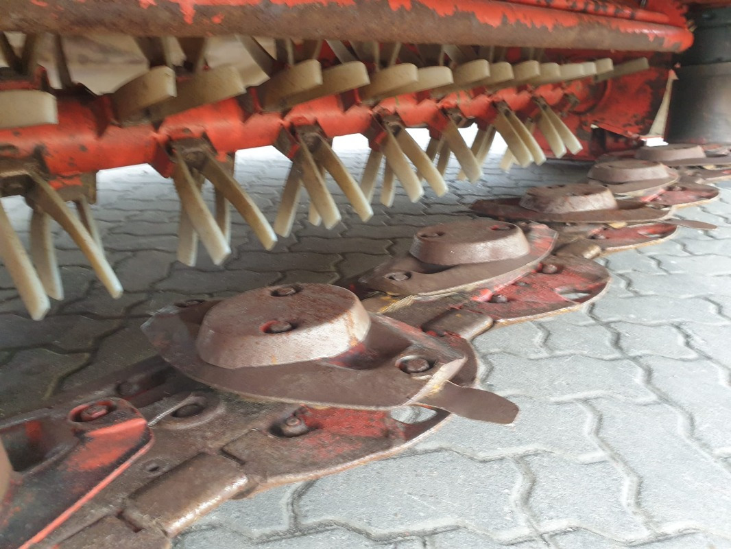 Kuhn FC 283 G-II FF LIFTCONTROL - Falciatrice: foto 4 Kuhn FC 283 G-II FF LIFTCONTROL - Falciatrice: foto 4