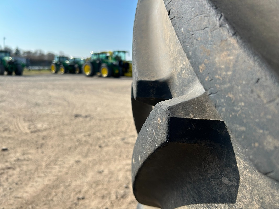 Michelin 710/70R42 und 600/70R30 Kompletträder - Pneumatico per Macchina agricola: foto 3 Michelin 710/70R42 und 600/70R30 Kompletträder - Pneumatico per Macchina agricola: foto 3