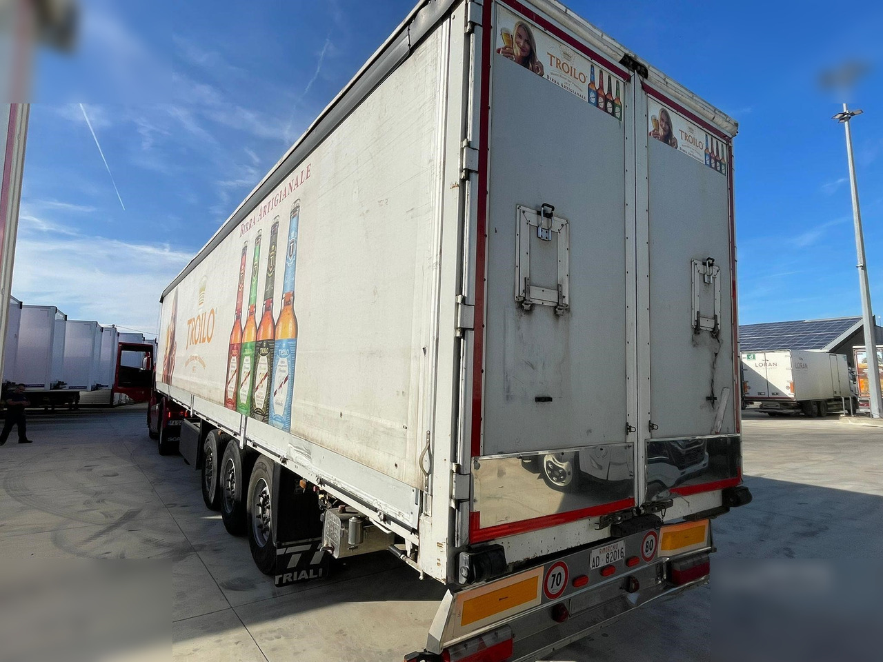SCHMITZ CARGOBULL - Semirimorchio centinato: foto 1 SCHMITZ CARGOBULL - Semirimorchio centinato: foto 1