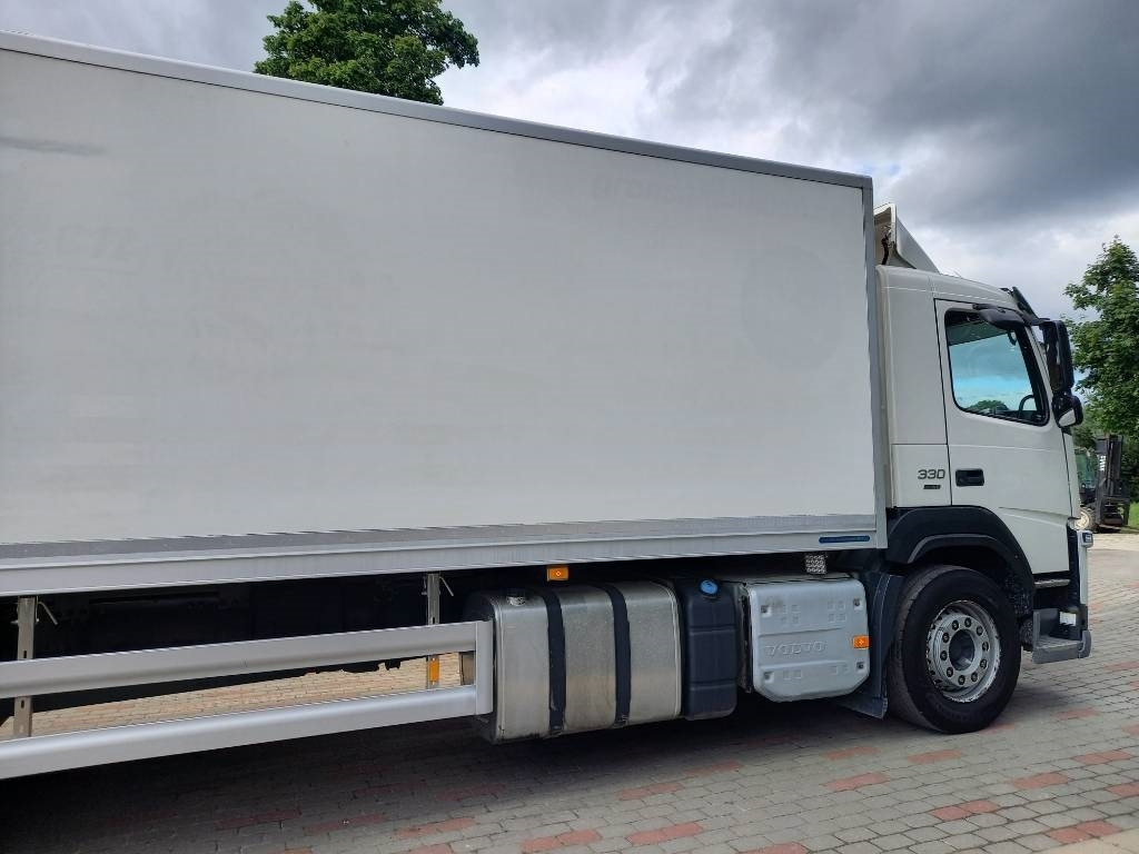 Autocarro frigorifero Volvo FM 330, 6x2, CARRIER SUPRA 950 U: foto 19