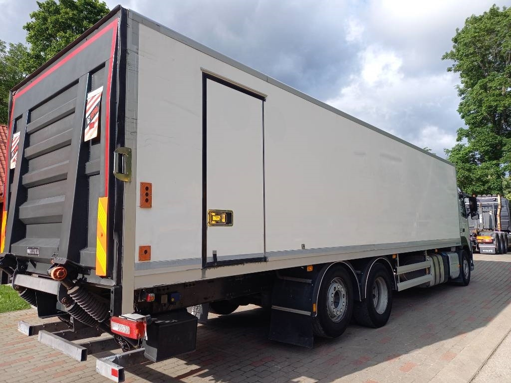 Autocarro frigorifero Volvo FM 330, 6x2, CARRIER SUPRA 950 U: foto 29