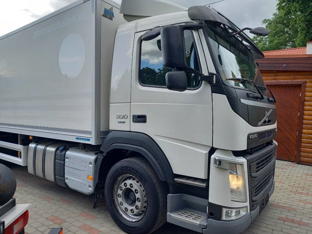 Autocarro frigorifero Volvo FM 330, 6x2, CARRIER SUPRA 950 U: foto 16