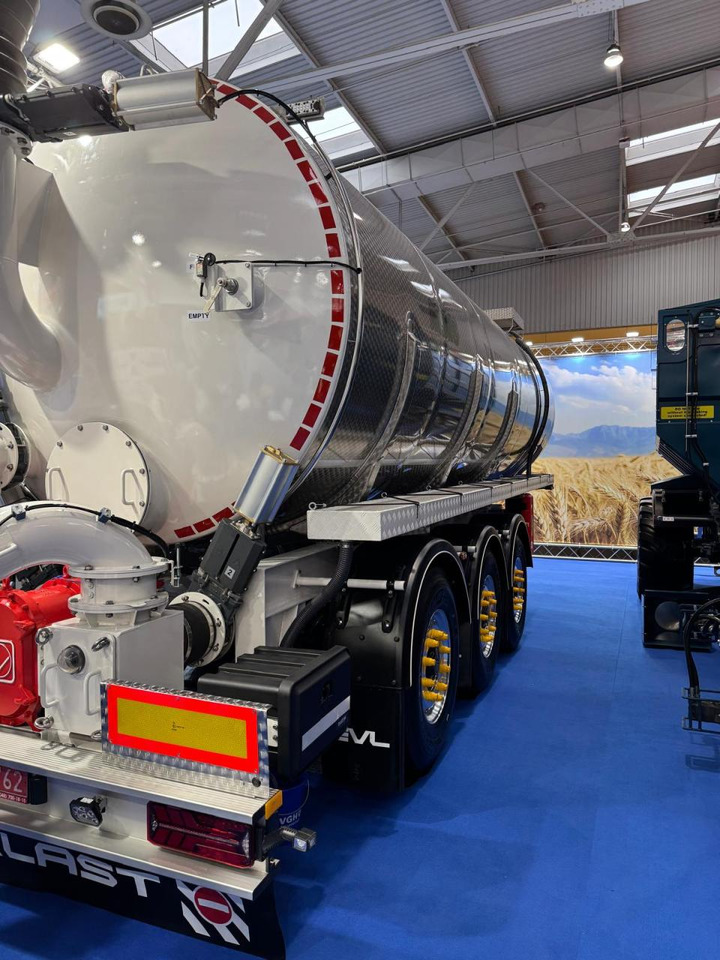 Sonstige / Other Güllezubringer - Attrezzatura per spandimento: foto 3 Sonstige / Other Güllezubringer - Attrezzatura per spandimento: foto 3