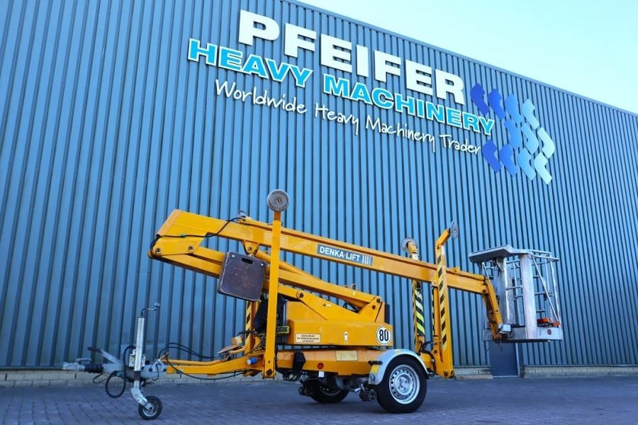 Denka-Lift JR12 Electric, 12m Working Height, 6.7m Reach, 120 - Piattaforma trainabile: foto 1 Denka-Lift JR12 Electric, 12m Working Height, 6.7m Reach, 120 - Piattaforma trainabile: foto 1