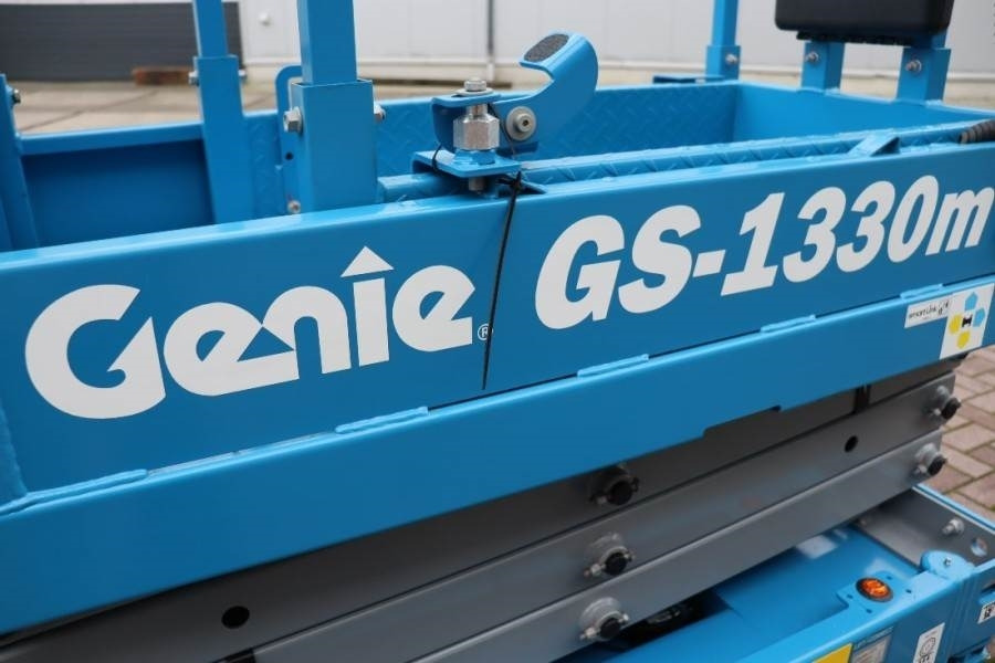 Piattaforma a pantografo Genie GS1330M All-Electric DC Drive, 5.9m Working Height: foto 8