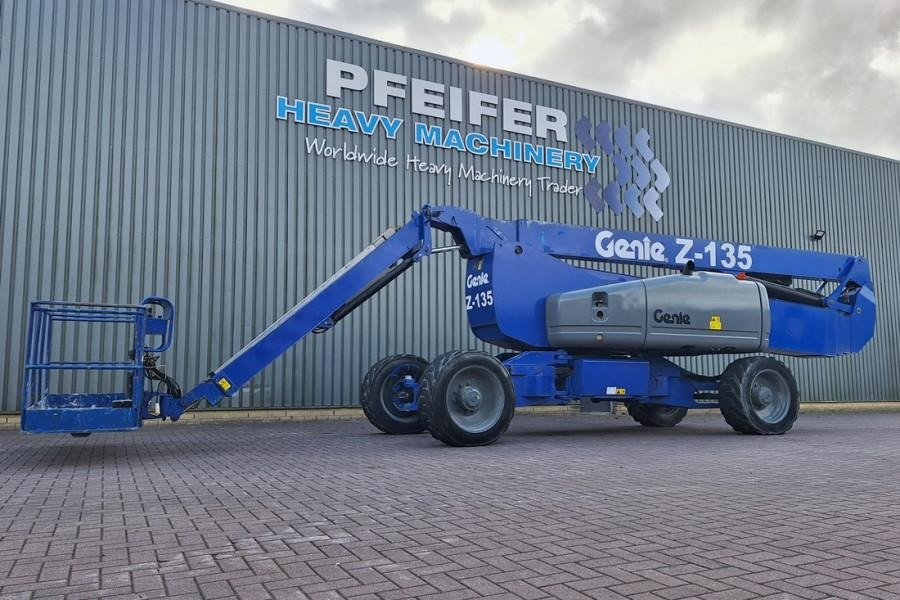 Genie Z135/70 Diesel, 4x4x4 Drive, 43m Lifting Height, 2 - Piattaforma articolata: foto 1 Genie Z135/70 Diesel, 4x4x4 Drive, 43m Lifting Height, 2 - Piattaforma articolata: foto 1