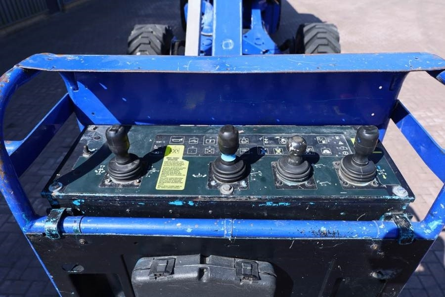 Genie Z135/70 Diesel, 4x4x4 Drive, 43m Lifting Height, 2 - Piattaforma articolata: foto 4 Genie Z135/70 Diesel, 4x4x4 Drive, 43m Lifting Height, 2 - Piattaforma articolata: foto 4