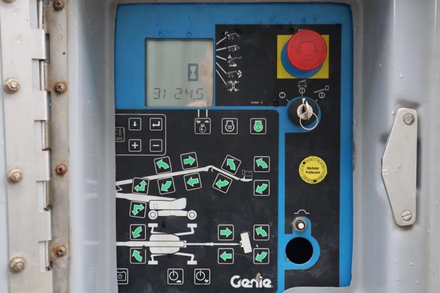 Genie ZX135/70 Diesel, 4x4x4 Drive, 43m Lifting Height, - Piattaforma articolata: foto 4 Genie ZX135/70 Diesel, 4x4x4 Drive, 43m Lifting Height, - Piattaforma articolata: foto 4