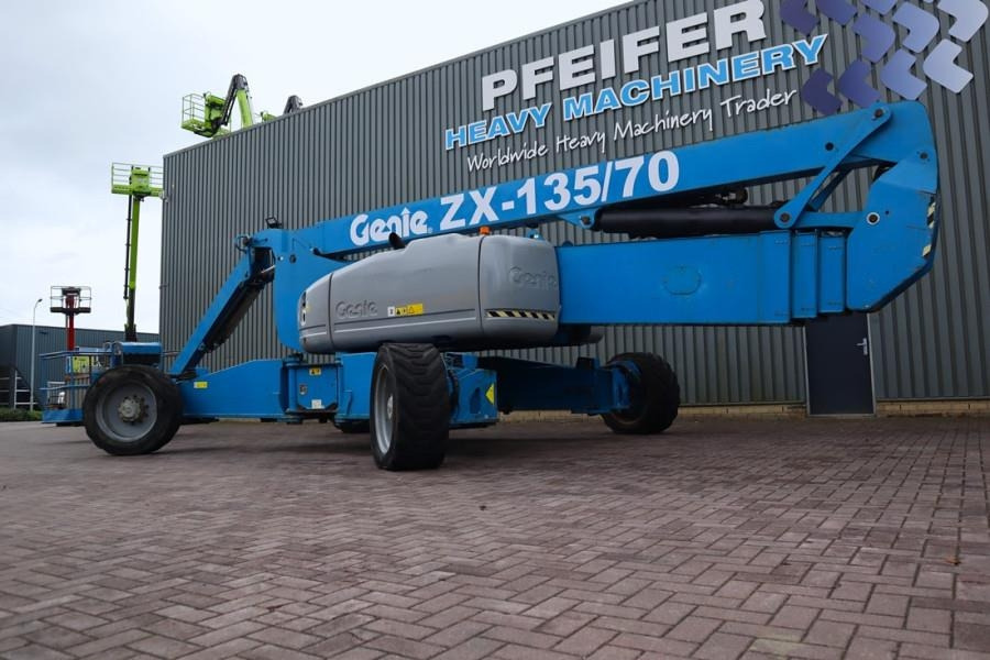 Genie ZX135/70 Diesel, 4x4x4 Drive, 43m Lifting Height, - Piattaforma articolata: foto 2 Genie ZX135/70 Diesel, 4x4x4 Drive, 43m Lifting Height, - Piattaforma articolata: foto 2