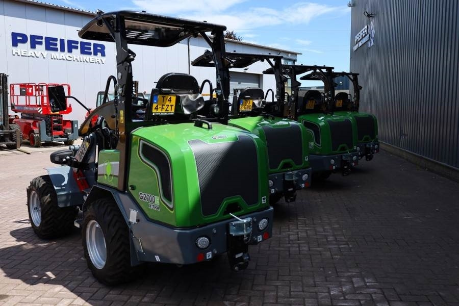 GiANT G2700E 100% Electric - Zero Emissions, Lithium-Iro - Pala gommata: foto 2 GiANT G2700E 100% Electric - Zero Emissions, Lithium-Iro - Pala gommata: foto 2