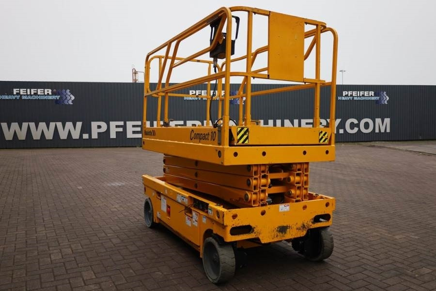 Haulotte Compact 10 Electric, 10.2m Working Height, 450kg C - Piattaforma a pantografo: foto 2 Haulotte Compact 10 Electric, 10.2m Working Height, 450kg C - Piattaforma a pantografo: foto 2