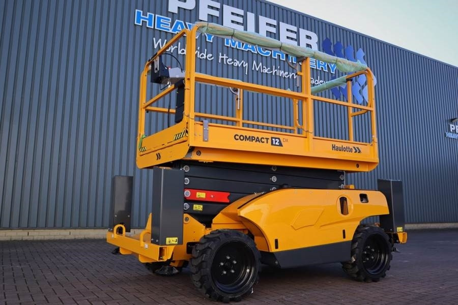 Haulotte Compact 12DX Valid Inspection, *Guarantee! Diesel, - Piattaforma a pantografo: foto 1 Haulotte Compact 12DX Valid Inspection, *Guarantee! Diesel, - Piattaforma a pantografo: foto 1
