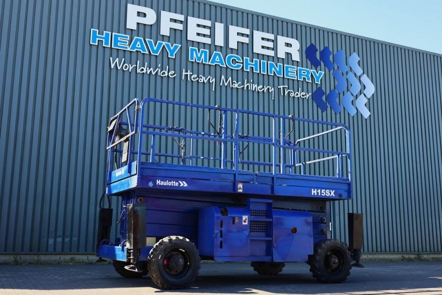 Haulotte H15SX Diesel, 4x4 Drive 15 Working Height, 500kg C - Piattaforma a pantografo: foto 1 Haulotte H15SX Diesel, 4x4 Drive 15 Working Height, 500kg C - Piattaforma a pantografo: foto 1
