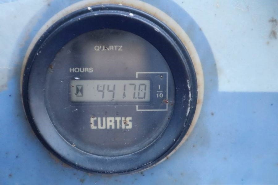 Haulotte H15SX New Tyres, Diesel, 4x4 Drive, 15 Working Hei - Piattaforma a pantografo: foto 5 Haulotte H15SX New Tyres, Diesel, 4x4 Drive, 15 Working Hei - Piattaforma a pantografo: foto 5