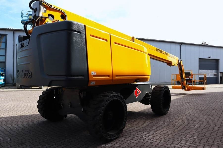 Haulotte HT28RTJ Pro Guarantee! 4x4x4 Drive, 28 m Working H - Piattaforma telescopica: foto 2 Haulotte HT28RTJ Pro Guarantee! 4x4x4 Drive, 28 m Working H - Piattaforma telescopica: foto 2