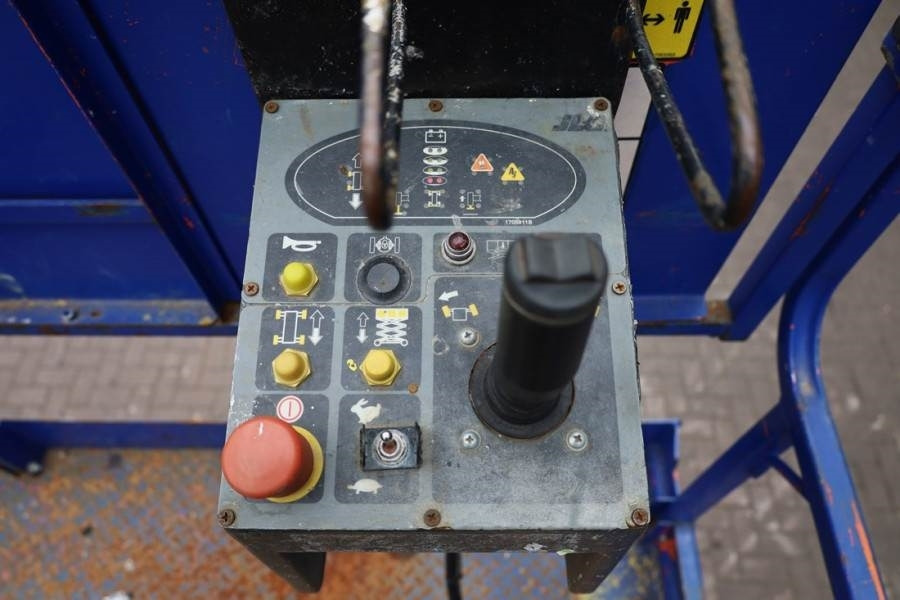 JLG 4069LE Electric, 14.2m Working Height, 360kg Capac - Piattaforma a pantografo: foto 5 JLG 4069LE Electric, 14.2m Working Height, 360kg Capac - Piattaforma a pantografo: foto 5