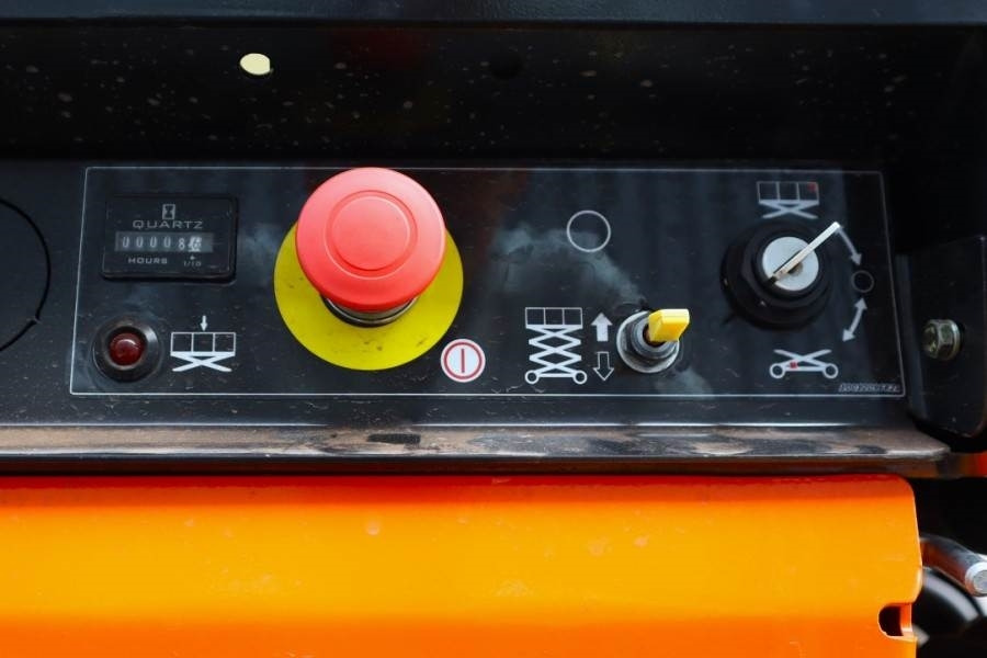 JLG AE1932 Unused, All Electric, 7.6m Working Height, - Piattaforma a pantografo: foto 4 JLG AE1932 Unused, All Electric, 7.6m Working Height, - Piattaforma a pantografo: foto 4