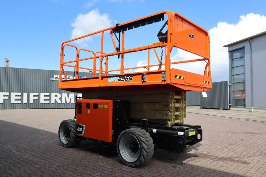 JLG ERT3369 Unused, Diesel, 12m Working Height, 454kg - Piattaforma a pantografo: foto 2 JLG ERT3369 Unused, Diesel, 12m Working Height, 454kg - Piattaforma a pantografo: foto 2