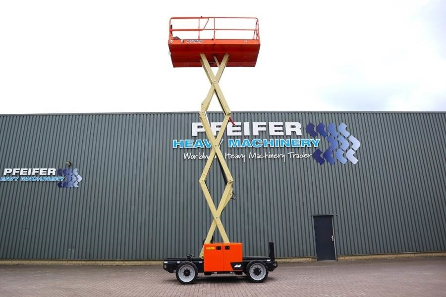 JLG RT2669 Unused, Diesel, 10m Working Height, 680kg C - Piattaforma a pantografo: foto 5 JLG RT2669 Unused, Diesel, 10m Working Height, 680kg C - Piattaforma a pantografo: foto 5