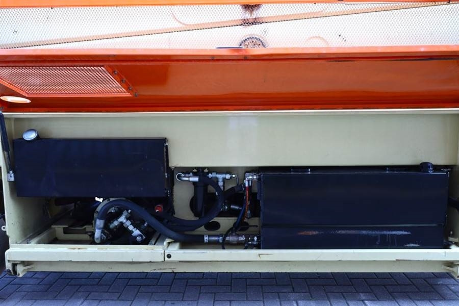 Piattaforma a pantografo JLG SL245-12 Diesel, 4x4x4 Drive, 26.5m Working Height: foto 12
