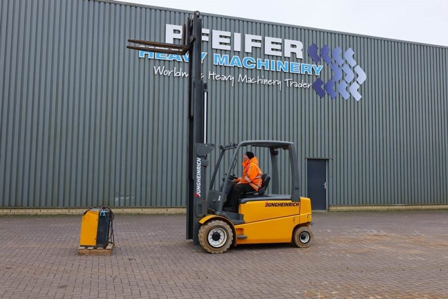 Jungheinrich EFG550 Electric, 5000kg Capacity, Lifting Height 3 - Carrello elevatore diesel: foto 3 Jungheinrich EFG550 Electric, 5000kg Capacity, Lifting Height 3 - Carrello elevatore diesel: foto 3