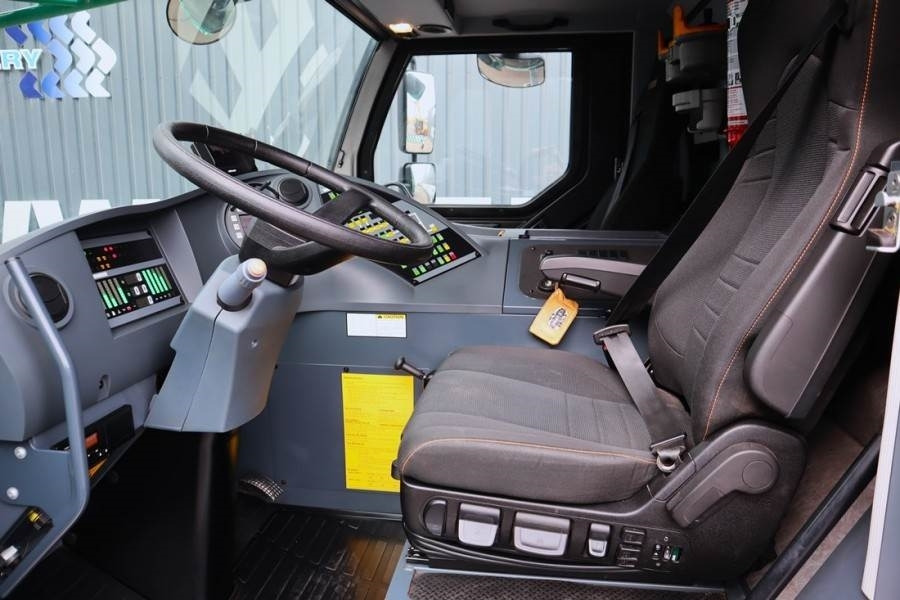 Liebherr LTM1050-3.1 6x6x6 Drive, VarioBase, 50t Capacity, - Gru multistrada: foto 4 Liebherr LTM1050-3.1 6x6x6 Drive, VarioBase, 50t Capacity, - Gru multistrada: foto 4