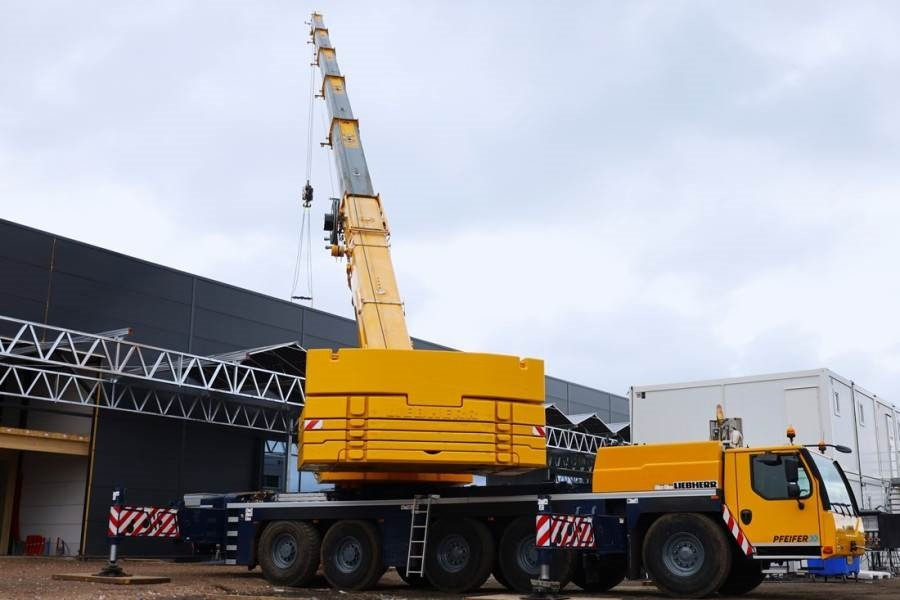 Liebherr LTM1250-5.1 Dutch Registration, Paragraph 70, 10x6 - Gru multistrada: foto 1 Liebherr LTM1250-5.1 Dutch Registration, Paragraph 70, 10x6 - Gru multistrada: foto 1