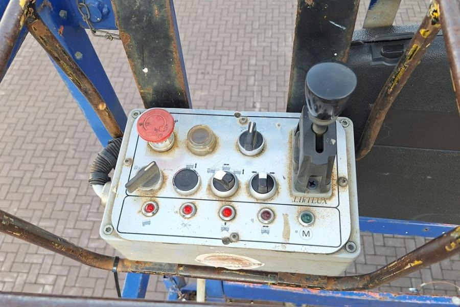 Liftlux SL205-25D4WDS/P Diesel, 4x4 Drive, Hydraulic Deck - Piattaforma articolata: foto 4 Liftlux SL205-25D4WDS/P Diesel, 4x4 Drive, Hydraulic Deck - Piattaforma articolata: foto 4