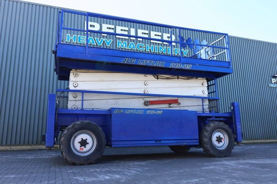 Liftlux SL210-25D4WDS/P Diesel, Hydraulic Deck Extension, - Piattaforma a pantografo: foto 1 Liftlux SL210-25D4WDS/P Diesel, Hydraulic Deck Extension, - Piattaforma a pantografo: foto 1