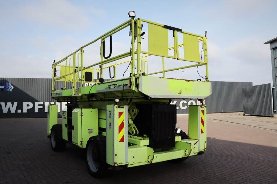 Piattaforma a pantografo MEC 3392RT-T Diesel, 4x4 Drive, 12m Working Height, 12: foto 7