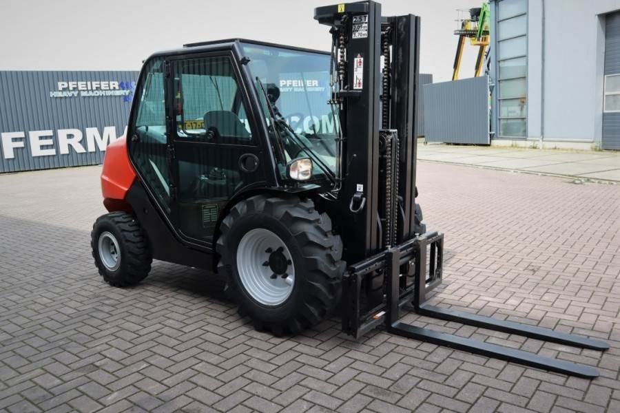 Manitou MC25-4 Valid Inspection, *Guarantee, Diesel, 4x4 D - Carrello elevatore fuoristrada: foto 2 Manitou MC25-4 Valid Inspection, *Guarantee, Diesel, 4x4 D - Carrello elevatore fuoristrada: foto 2