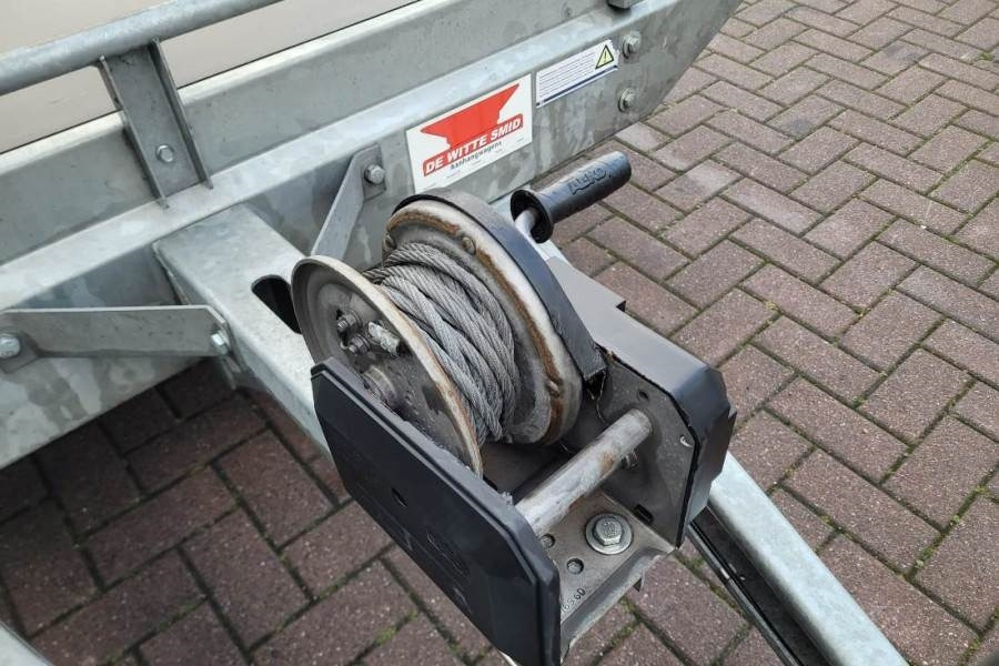 Saris C2700 2 Axel Trailer, Maximum payload: 2045 kg, In - Rimorchio per auto: foto 4 Saris C2700 2 Axel Trailer, Maximum payload: 2045 kg, In - Rimorchio per auto: foto 4