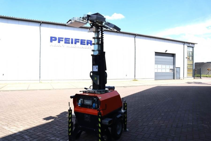 Trime X-chain LED: 4 x 150W, Vertical Tower 7m, 34 - Torre faro: foto 3 Trime X-chain LED: 4 x 150W, Vertical Tower 7m, 34 - Torre faro: foto 3