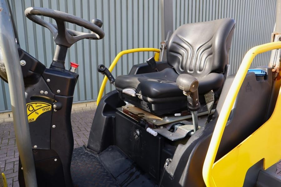 Wacker Neuson RD28-120 Diesel, Front And Rear Vibrating Smooth D - Rullo stradale: foto 3 Wacker Neuson RD28-120 Diesel, Front And Rear Vibrating Smooth D - Rullo stradale: foto 3