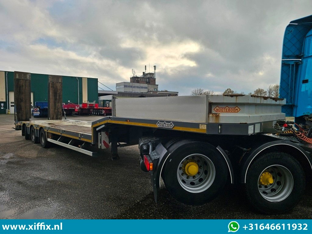 Nooteboom 3-ass. Semi dieplader met hydr. Kleppen / Naloop gestuurd - Semirimorchio pianale ribassato: foto 4 Nooteboom 3-ass. Semi dieplader met hydr. Kleppen / Naloop gestuurd - Semirimorchio pianale ribassato: foto 4