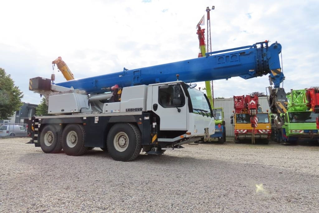 Liebherr LTM 1050-3.1 - Gru multistrada: foto 2 Liebherr LTM 1050-3.1 - Gru multistrada: foto 2