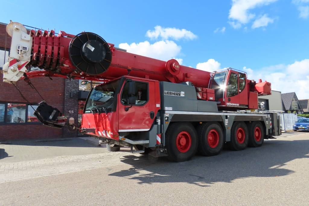 Liebherr LTM 1070-4.2 - Gru multistrada: foto 1 Liebherr LTM 1070-4.2 - Gru multistrada: foto 1